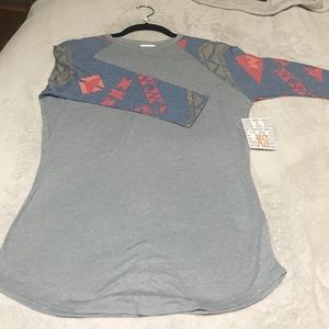Lularoe randy tee